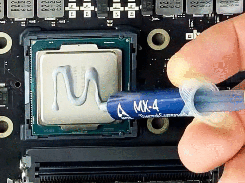 Limpieza interna iMac + cambio de pasta térmica.